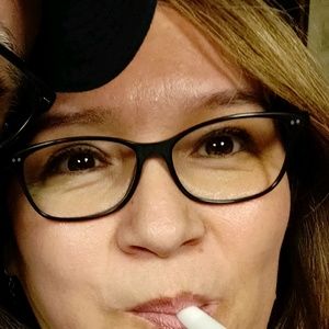 Meet your Posher, Maribel